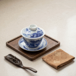 Celadon Gaiwan-Vintage Blue And White Porcelain Teaware_ring02