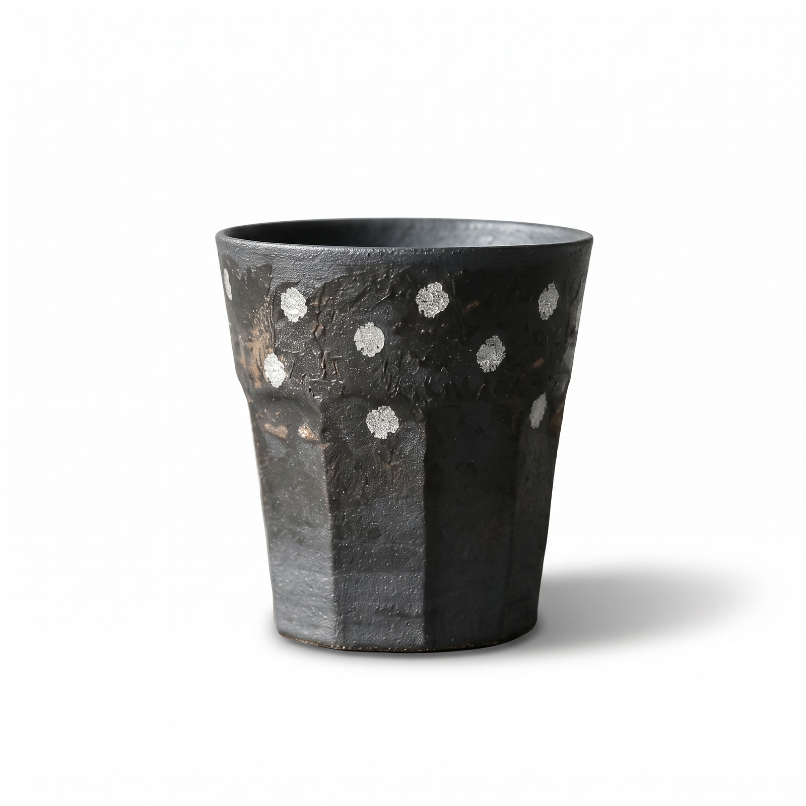 Japanese Ceramic Cups For Tea With Silver Gilding_main